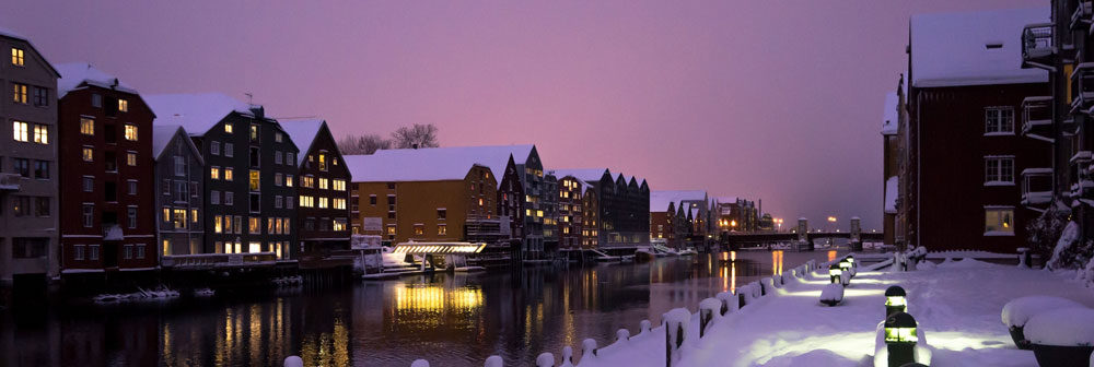 Trondheim-bryggerekka-winter-shutterstock_384936982_b1000
