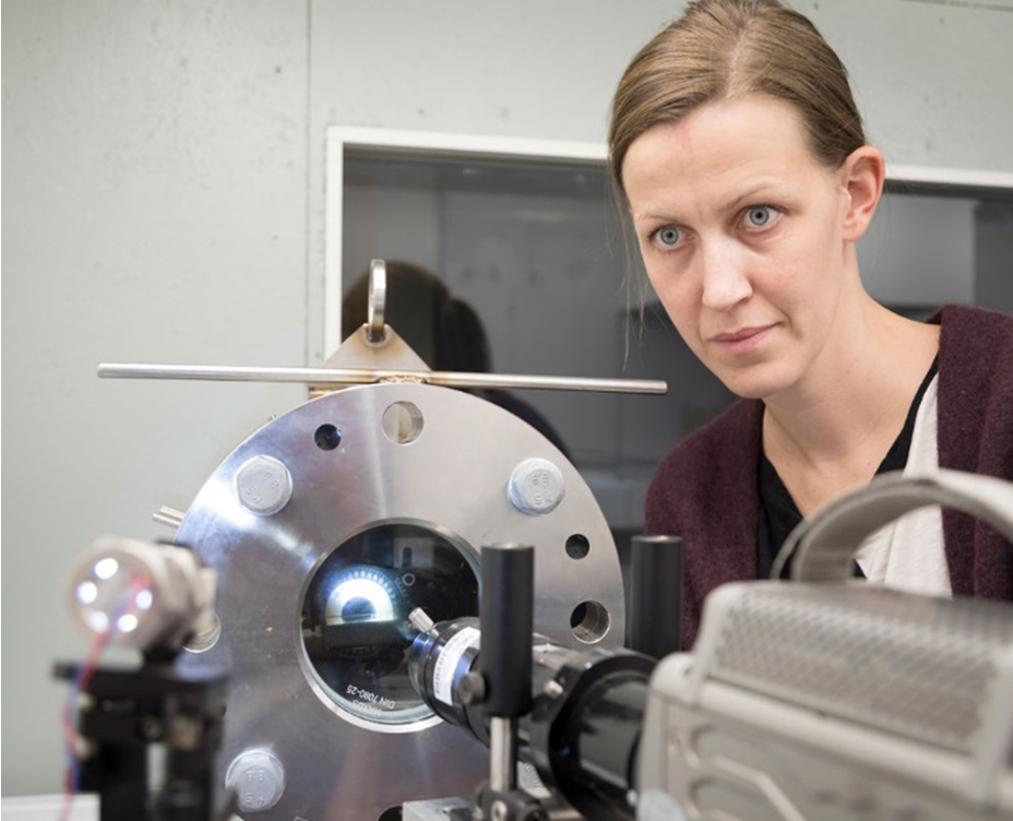 High-pressure low-temperature cell in the SINTEF Energy Research lab