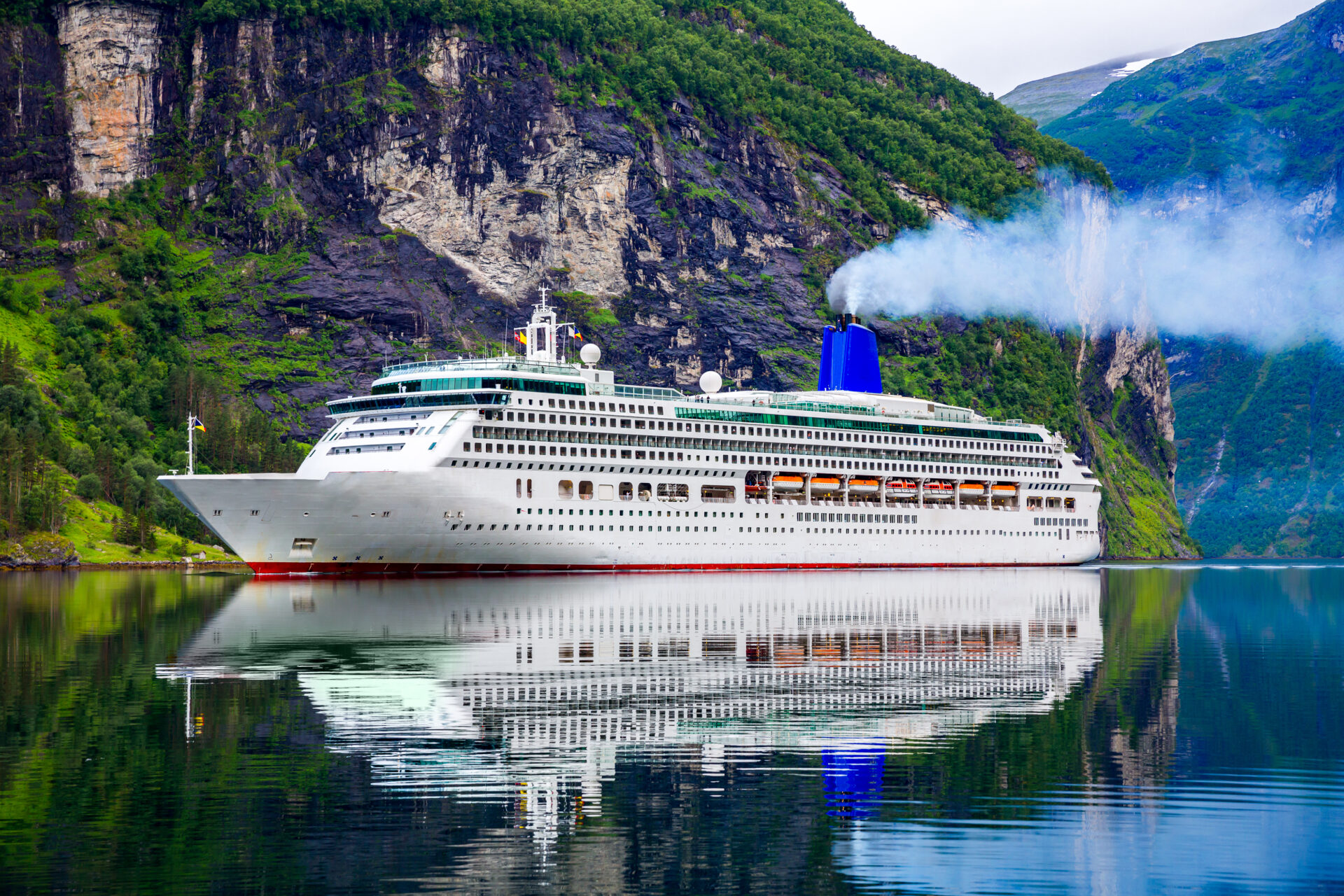 Cruiseskipen på Geirangerfjorden, Norge