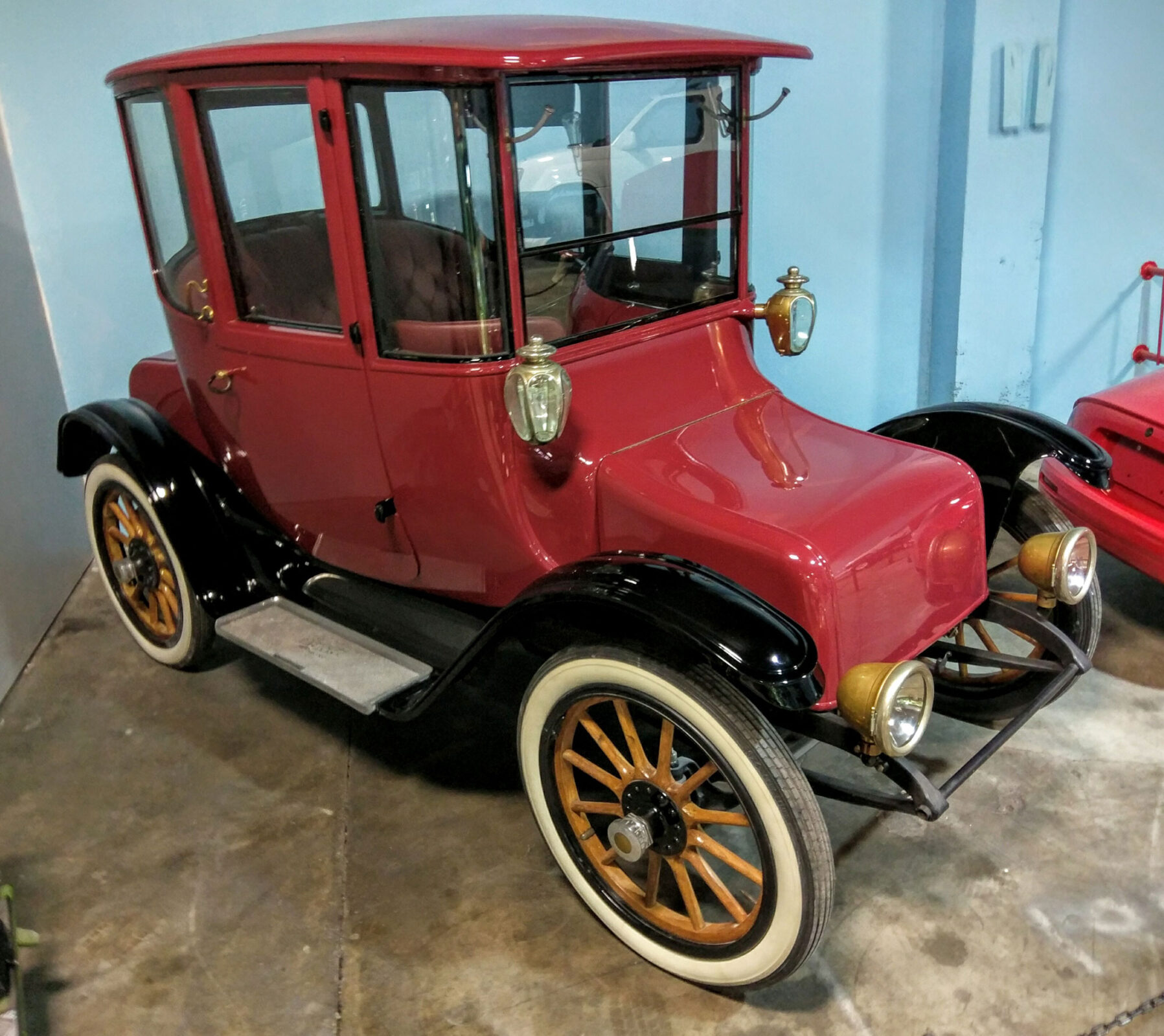 A 1911 Detroit Electric on display at the California Automobile Museum